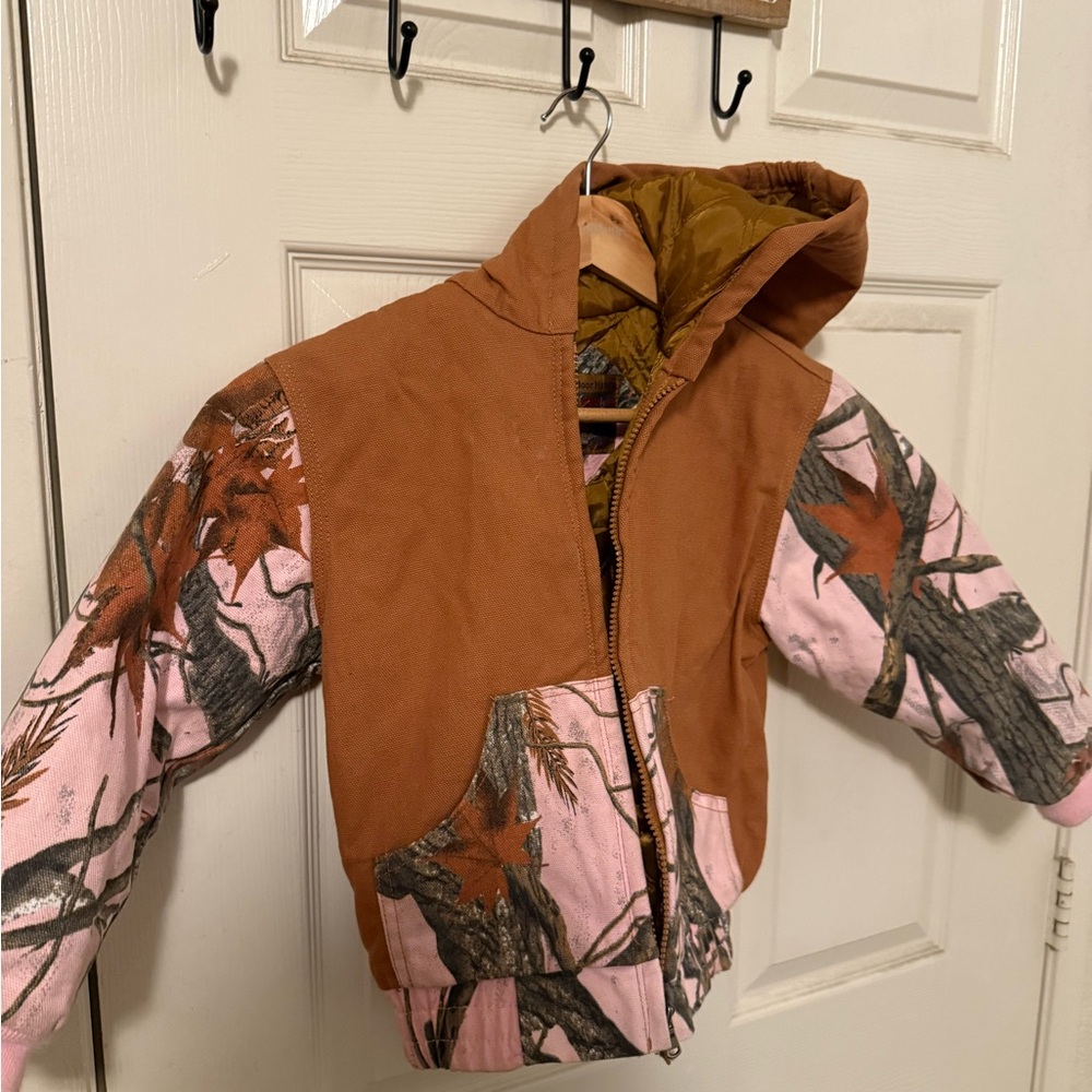 Chic Pink and Brown Puffer Jacket with Modern Silhouette